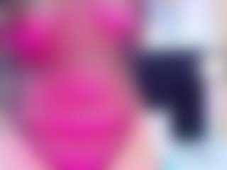 Live cam show with innocenthazel - Granny on AdultVida.com