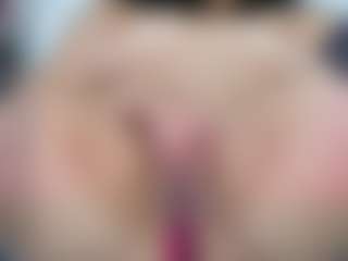 Live cam show with innocenthazel - Brown Eyes Mature on googirlz