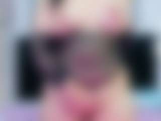 innocenthazel's Live Sex Cam Show