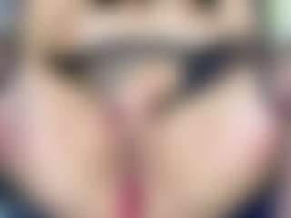 innocenthazel's Live Sex Cam Show