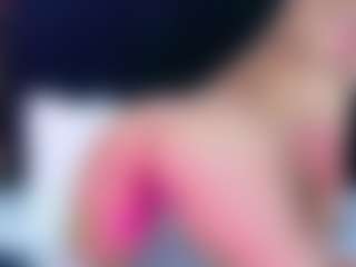 innocenthazel's Live Sex Cam Show