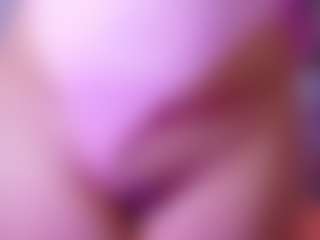 innocenthazel's Live Sex Cam Show