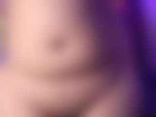 innocenthazel's Live Sex Cam Show