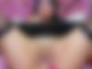 innocenthazel's Live Sex Cam Show