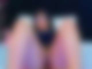 innocenthazel's Live Sex Cam Show