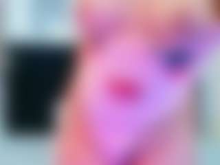 innocenthazel's Live Sex Cam Show