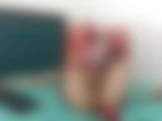 Live cam show with Akemy - Gape on Camsoda