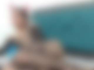 Live cam show with Akemy - Brown Eyes on Camsoda