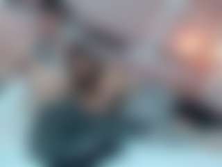 Live cam show with Nina-Passionf - Smoking on AdultVida.com