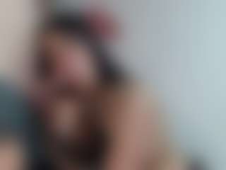 Live cam show with Nina-Passionf - Tease on chickslive.net