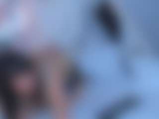Live cam show with Nina-Passionf - Facial on AdultVida.com