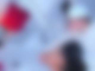 Show en direct avec Nina-Passionf - Facial sur Camsoda