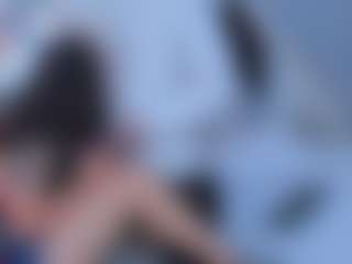 Show en direct avec Nina-Passionf - Small Tits sur Camsoda