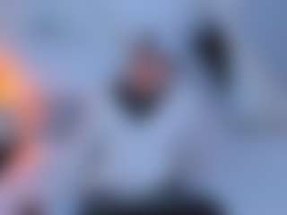 Live cam show with Nina-Passionf - Smoking on x69.live