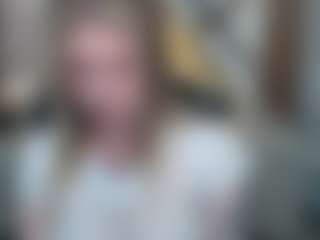 Live cam show with PAULASMALLTITS - Natural on AdultVida.com