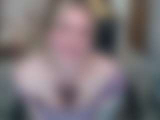 PAULASMALLTITS's Live Sex Cam Show