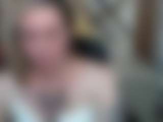 PAULASMALLTITS's Live Sex Cam Show