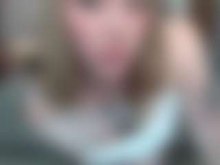 PAULASMALLTITS's Live Sex Cam Show