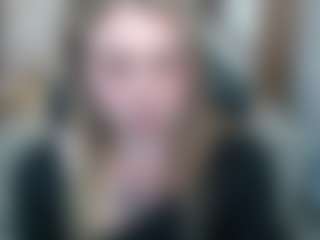 PAULASMALLTITS's Live Sex Cam Show