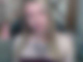 Live cam show with PAULASMALLTITS - Brown Hair on Dolls Live