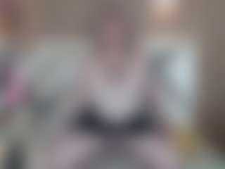 PAULASMALLTITS's Live Sex Cam Show