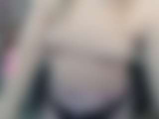 PAULASMALLTITS's Live Sex Cam Show