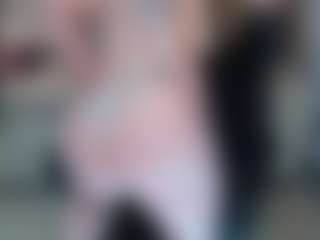 Live cam show with PAULASMALLTITS - Ass Clapping on Camsoda