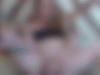 PAULASMALLTITS's Live Sex Cam Show