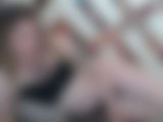PAULASMALLTITS's Live Sex Cam Show