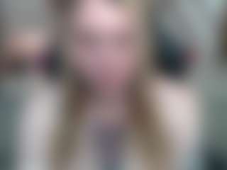 PAULASMALLTITS's Live Sex Cam Show