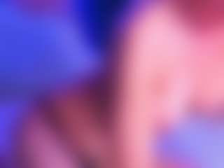 Live cam show with SashaSkyX - Moaning on googirlz