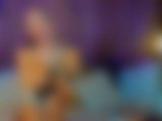 Live cam show with SashaSkyX - Moaning on Camsoda