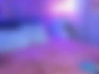 Live cam show with SashaSkyX - Green Eyes on madthumbs