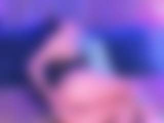 Live cam show with SashaSkyX - Mature on madthumbs