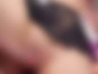 Live cam show with Violet-Ch - Red Hair Young Adult on Livezox