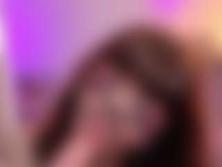 Live cam show with Violet-Ch - Red Hair on Camsoda