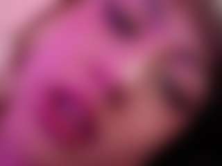 Live cam show with Violet-Ch - Petite on Gym Cam Girls