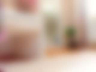 Live cam show with Bella-Posh - Masturbate on EXY