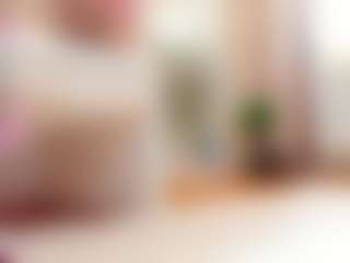 Live cam show with Bella-Posh - Cumslut on livesuperchat.net