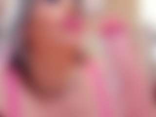 Live cam show with Bella-Posh - Riding on googirlz