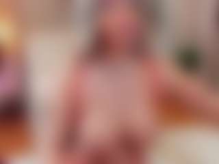 Live cam show with Bella-Posh - Control on Camsoda