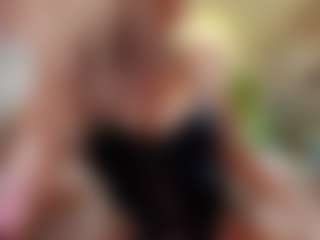 Bella-Posh's Live Sex Cam Show
