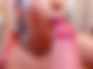 Live cam show with Bella-Posh - Doggy on Hubzter Live