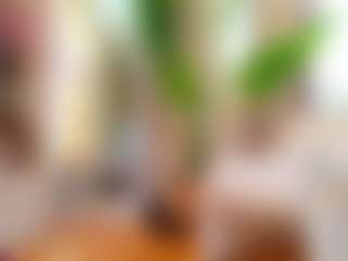 Live cam show with Bella-Posh - Cowgirl on sexylive.show