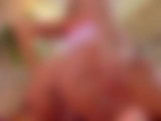 Live cam show with Bella-Posh - Teen (18+) on Camming Site