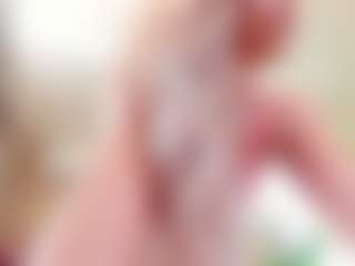 Live cam show with Bella-Posh - Moan on Milfs Live