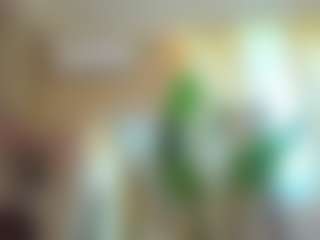 Live cam show with Bella-Posh - Lush on makecum.org