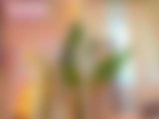 Live cam show with Bella-Posh - Fingering on Gym Cam Girls