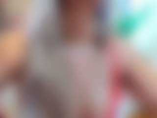 Live cam show with Bella-Posh - Riding on Mixed Magazine Live