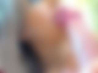 Live cam show with Bella-Posh - Riding on Camsoda